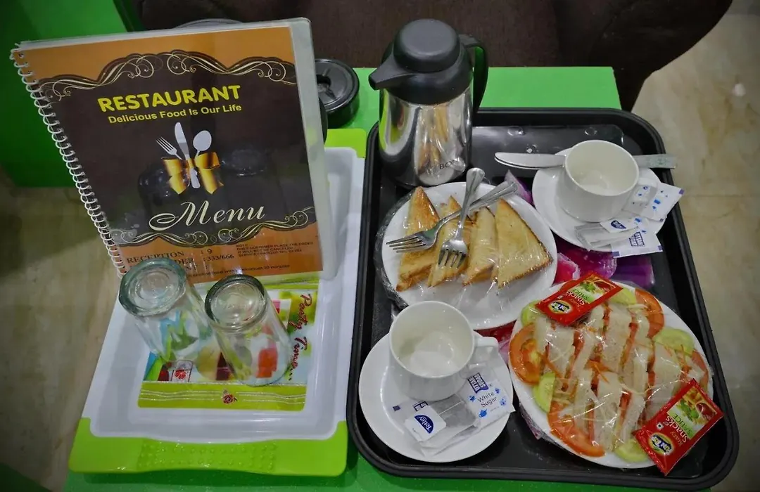 Glace Stay Inn Near Igi Airport New Delhi-1